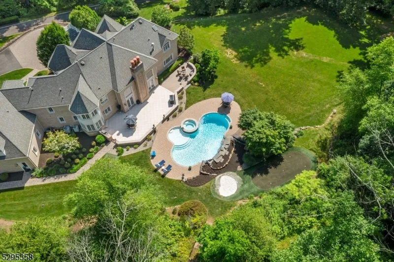 7 Cobblefield Rd Mendham, NJ 07945