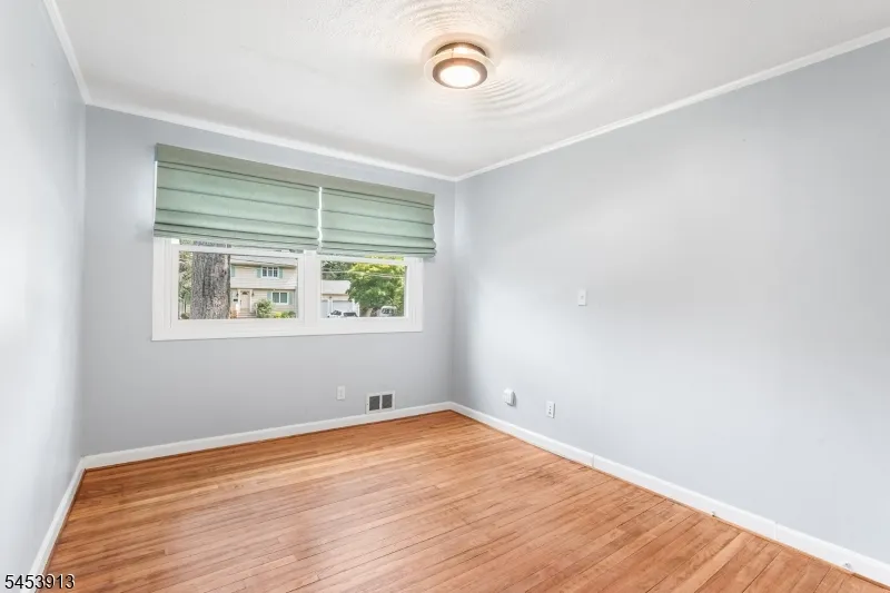 47 Ferncliff Rd Parsippany-Troy Hills, NJ 07950