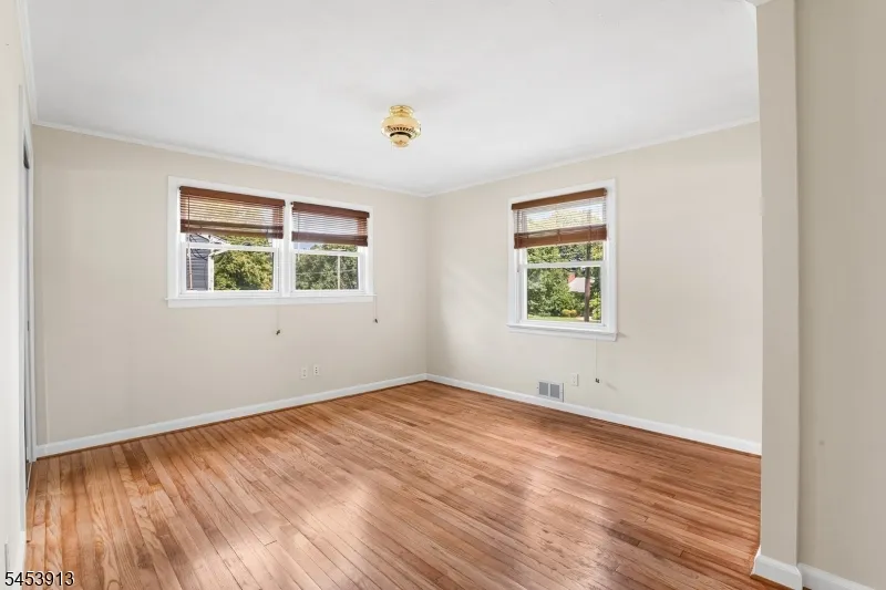 47 Ferncliff Rd Parsippany-Troy Hills, NJ 07950
