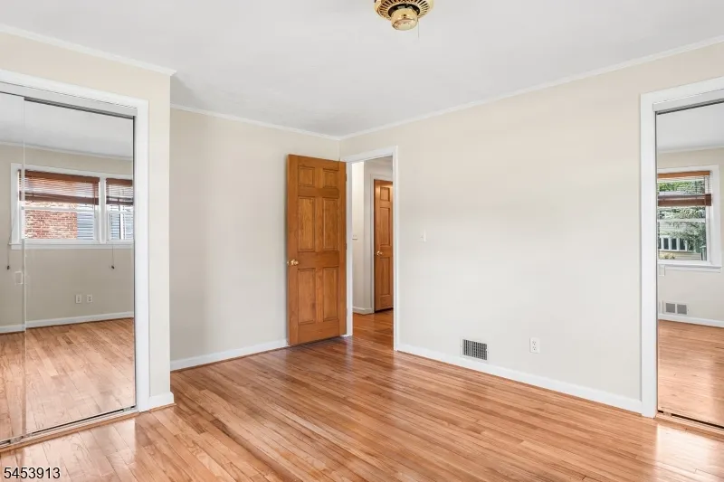 47 Ferncliff Rd Parsippany-Troy Hills, NJ 07950