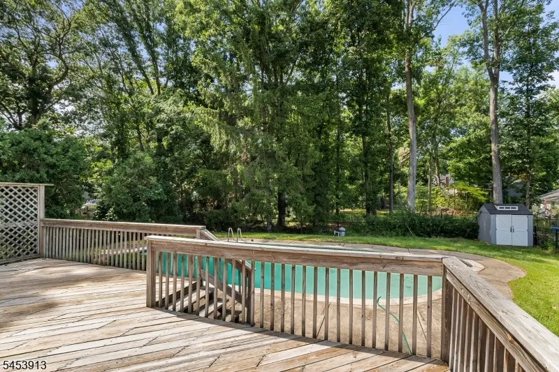 47 Ferncliff Rd Parsippany-Troy Hills, NJ 07950