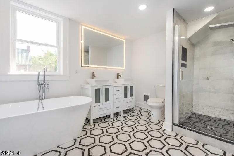 57 Goldsmith Ave Newark City, NJ 07112