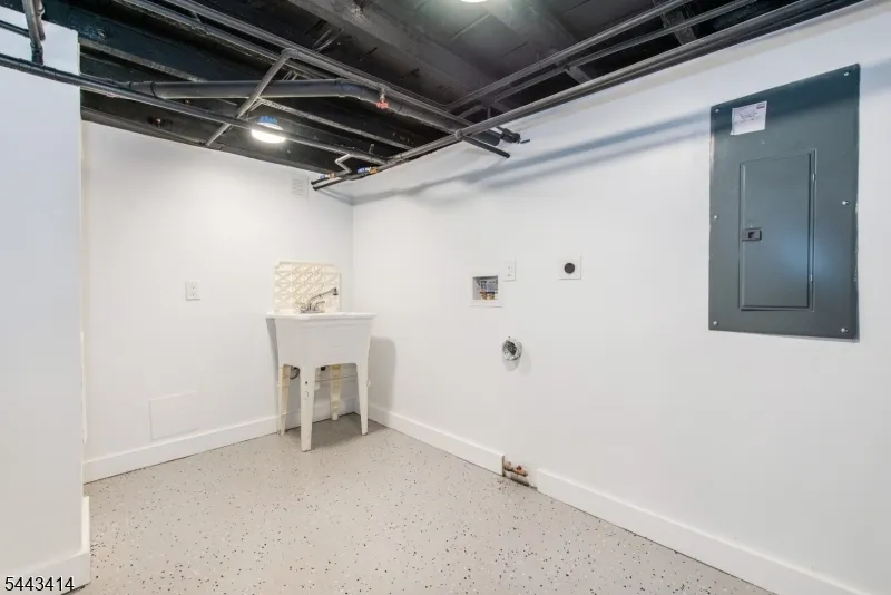 57 Goldsmith Ave Newark City, NJ 07112