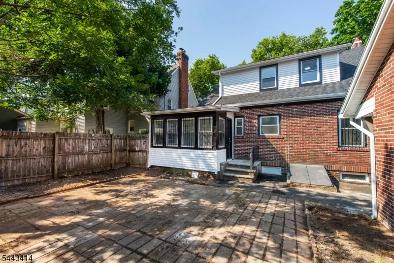 57 Goldsmith Ave Newark City, NJ 07112