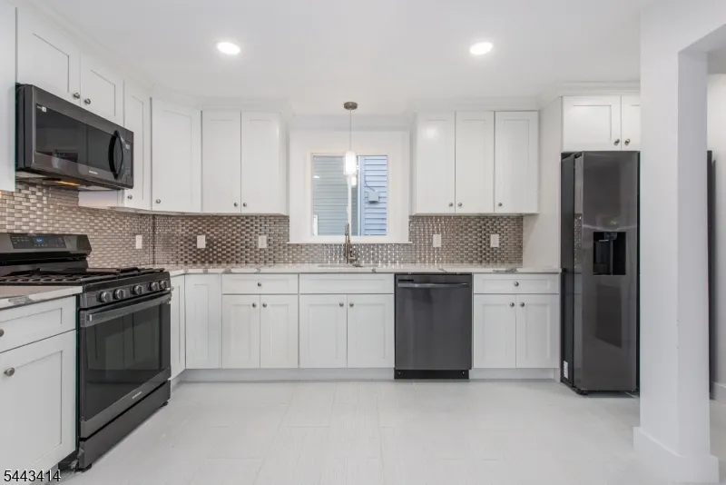 57 Goldsmith Ave Newark City, NJ 07112