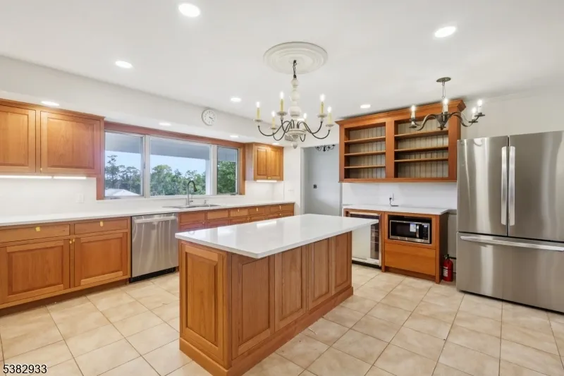 60 Perryville Rd Union, NJ 08867