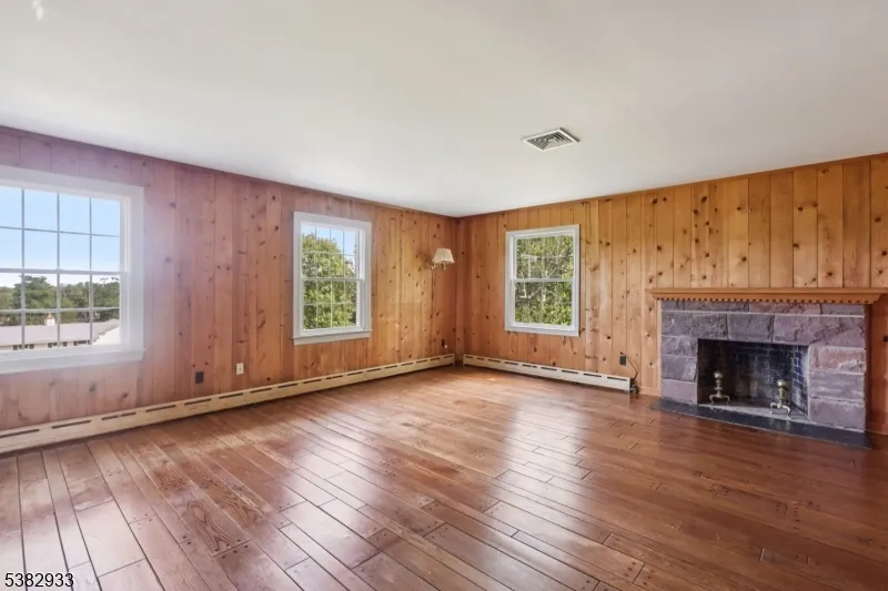 60 Perryville Rd Union, NJ 08867