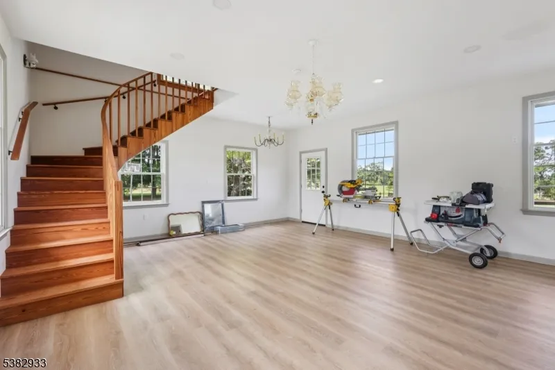 60 Perryville Rd Union, NJ 08867