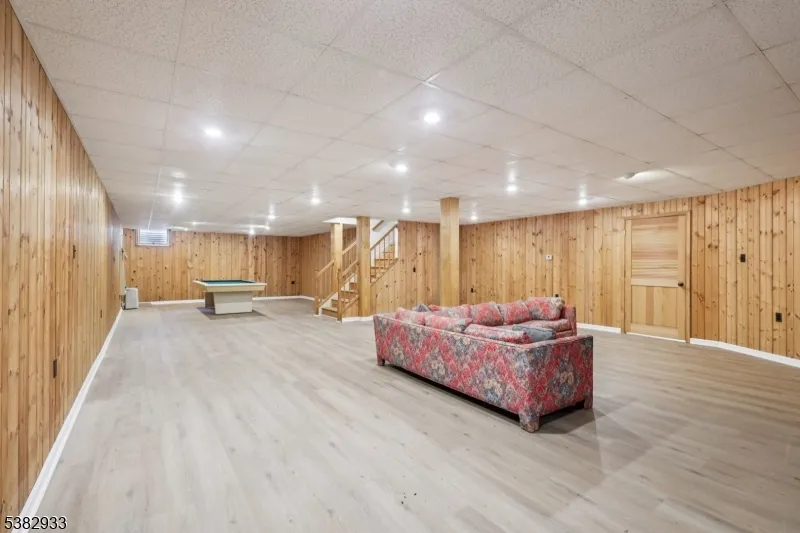 60 Perryville Rd Union, NJ 08867