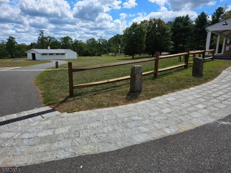 60 Perryville Rd Union, NJ 08867