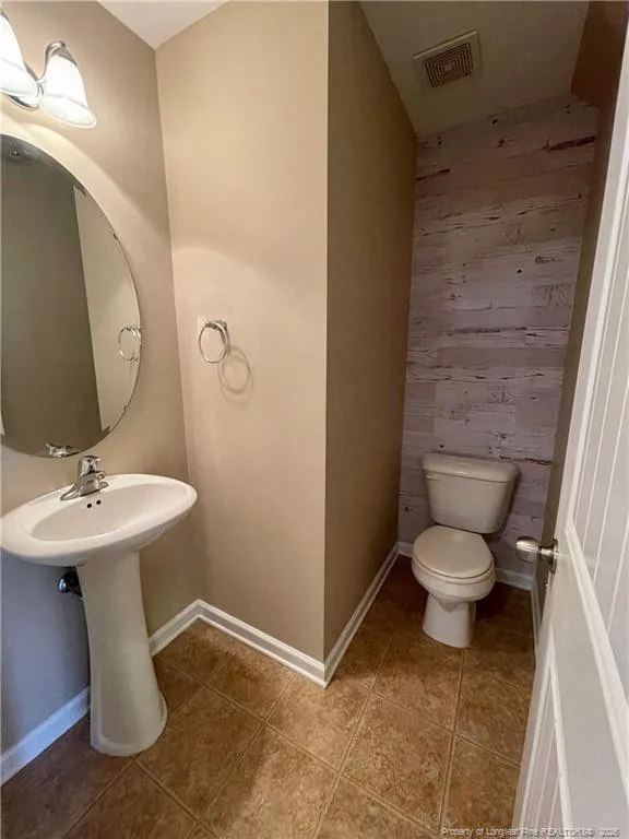 32 Expedition Drive Cameron, NC 28326