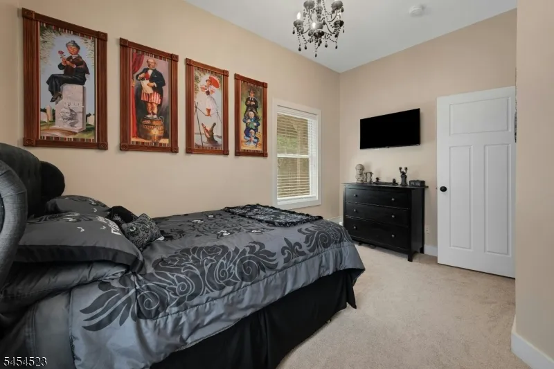 19 Tourne Rd Boonton, NJ 07005