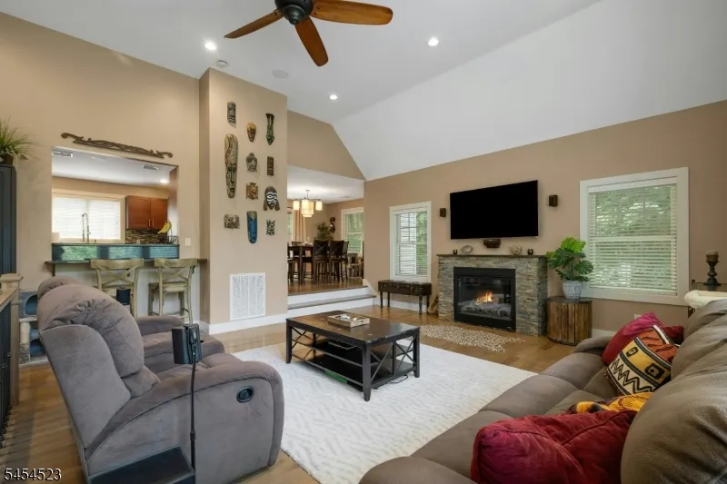 19 Tourne Rd Boonton, NJ 07005