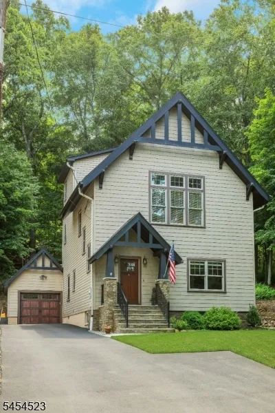 19 Tourne Rd Boonton, NJ 07005