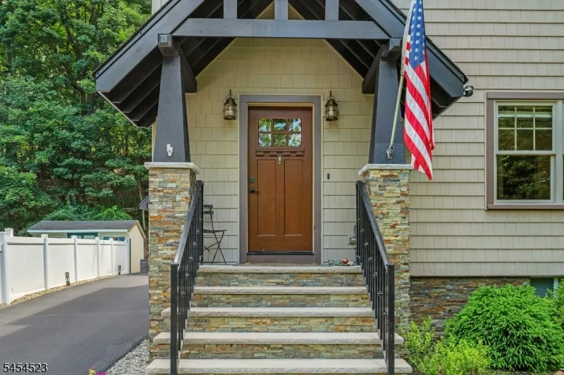 19 Tourne Rd Boonton, NJ 07005
