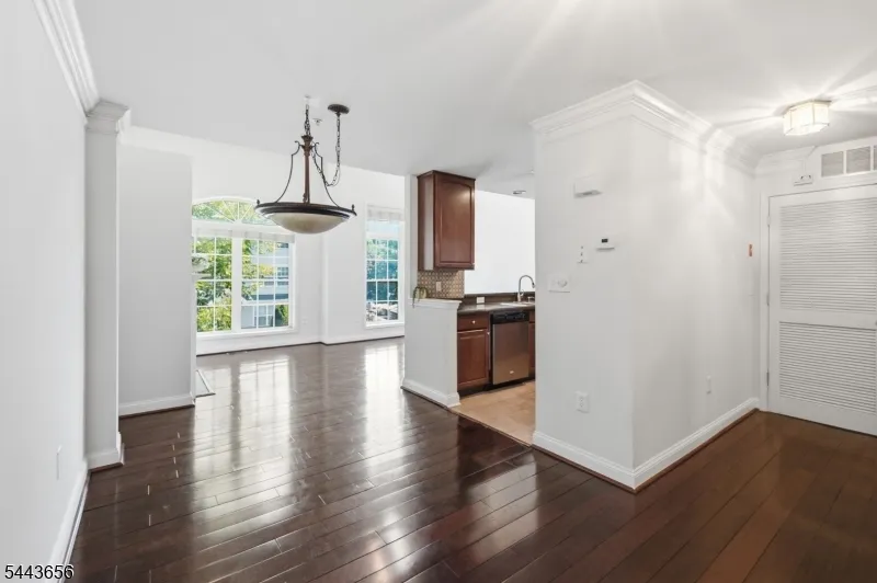 408 Donato Cir #408 Unit 408 Scotch Plains, NJ 07076