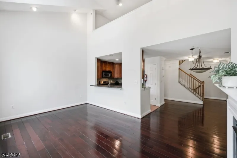 408 Donato Cir #408 Unit 408 Scotch Plains, NJ 07076