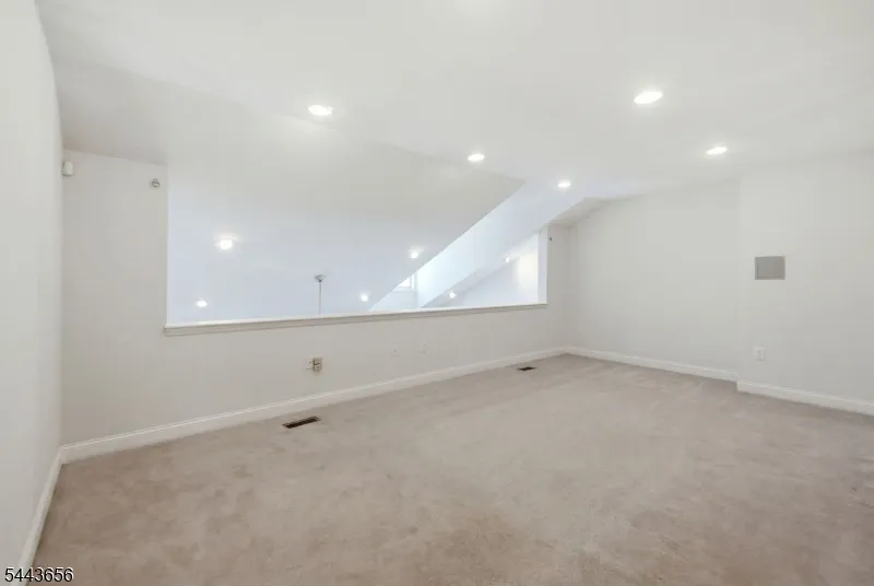 408 Donato Cir #408 Unit 408 Scotch Plains, NJ 07076
