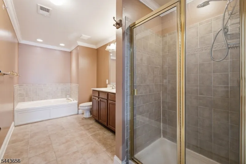 408 Donato Cir #408 Unit 408 Scotch Plains, NJ 07076