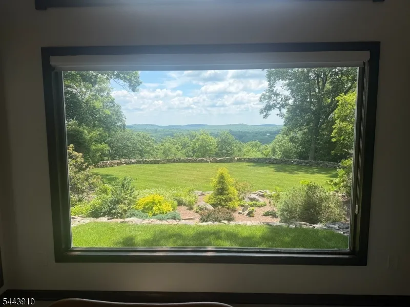 12 Laurel Hill Rockaway, NJ 07435