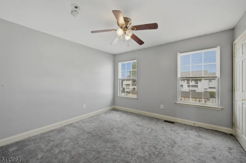 1316 Sassafras Ln Monroe, NJ 08094