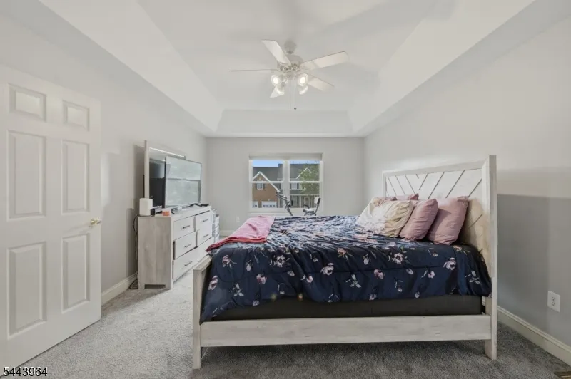 1316 Sassafras Ln Monroe, NJ 08094