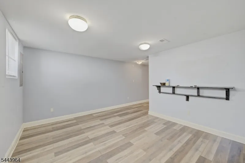 1316 Sassafras Ln Monroe, NJ 08094