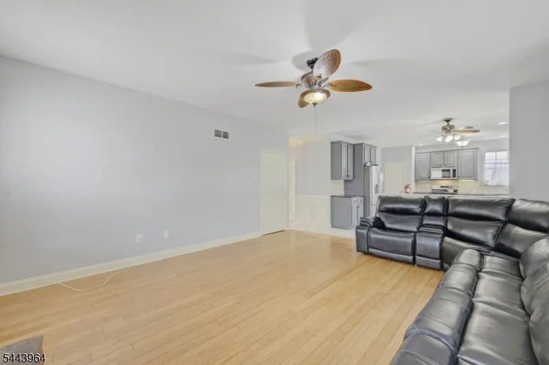 1316 Sassafras Ln Monroe, NJ 08094