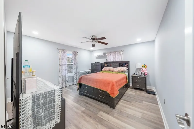 61 Keer Ave Newark City, NJ 07112