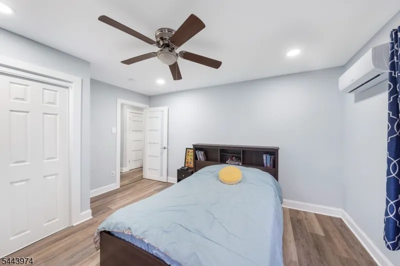 61 Keer Ave Newark City, NJ 07112