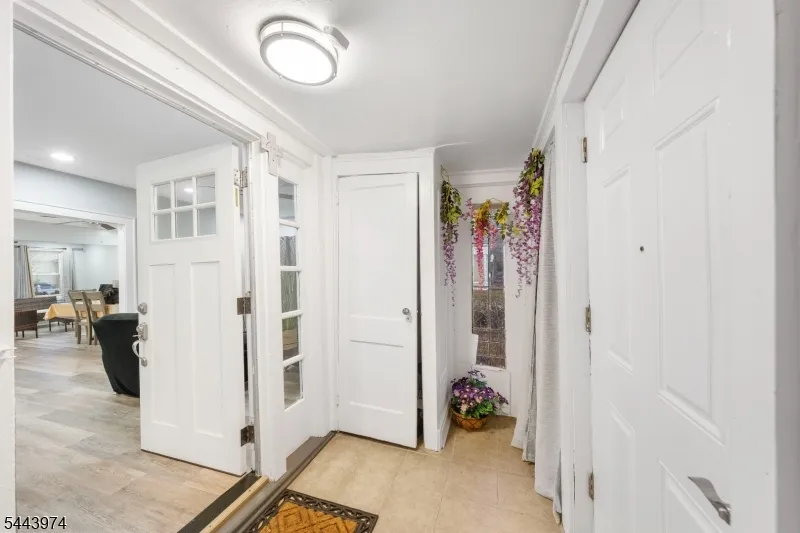 61 Keer Ave Newark City, NJ 07112