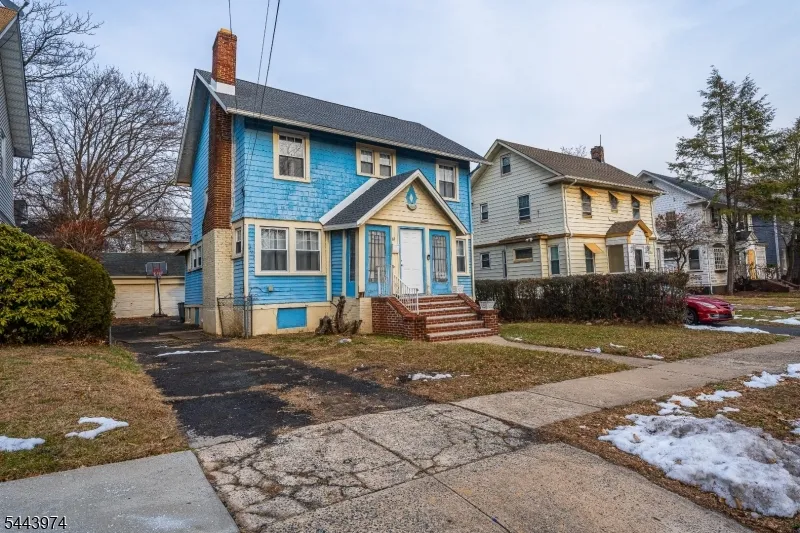 61 Keer Ave Newark City, NJ 07112