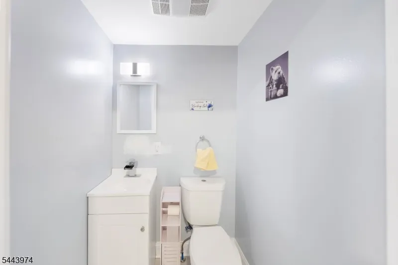 61 Keer Ave Newark City, NJ 07112