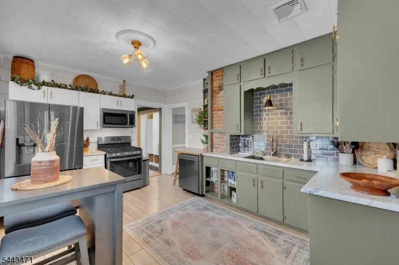 102 Maple Ave Rockaway, NJ 07866