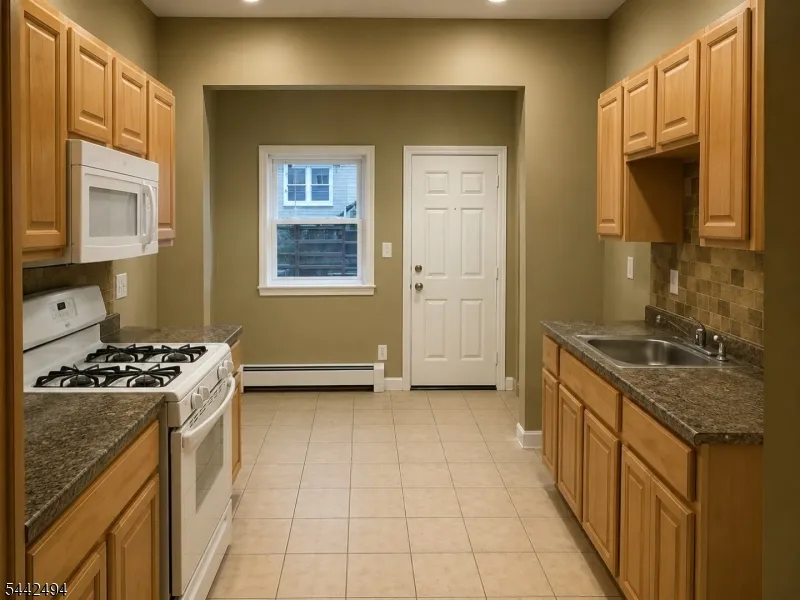101 Columbia Ave Newark City, NJ 07106