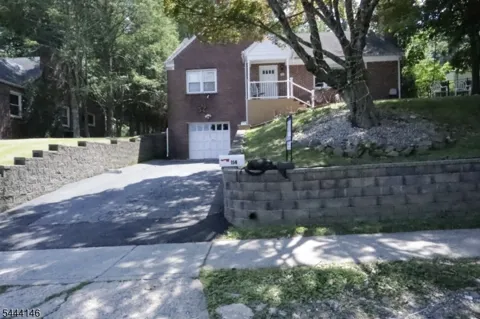 114 Sussex Ave