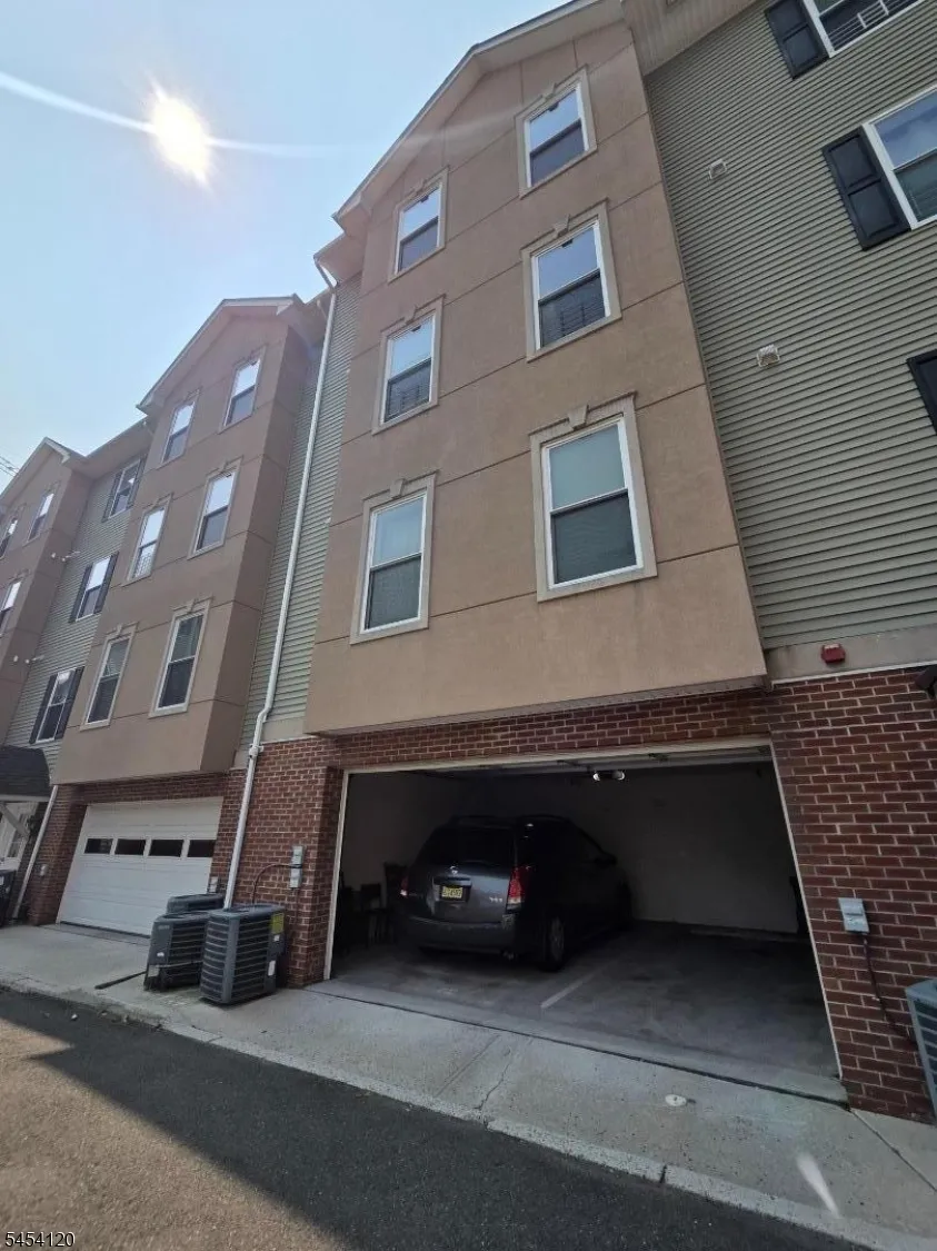 564 52Nd St #205 Unit 205 West New York Town, NJ 07093