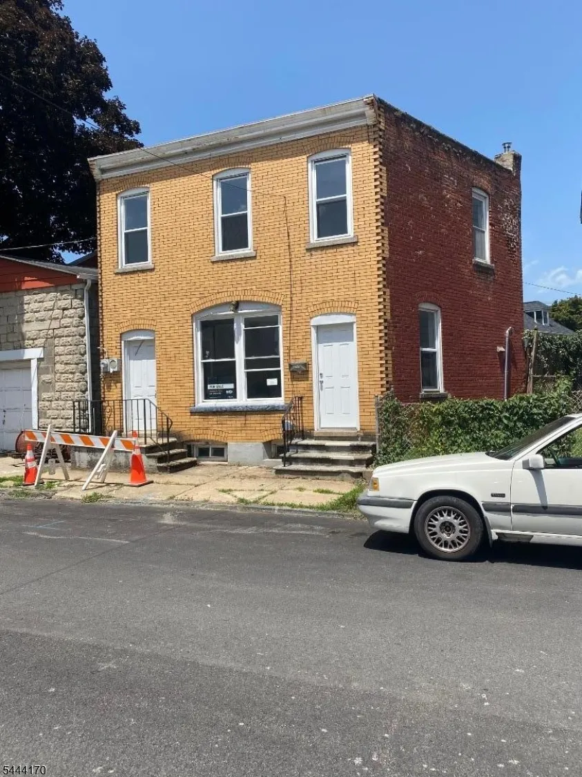 9 Lewis St Phillipsburg Town, NJ 08865