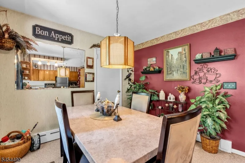 221 Ohio Ave Pohatcong, NJ 08865