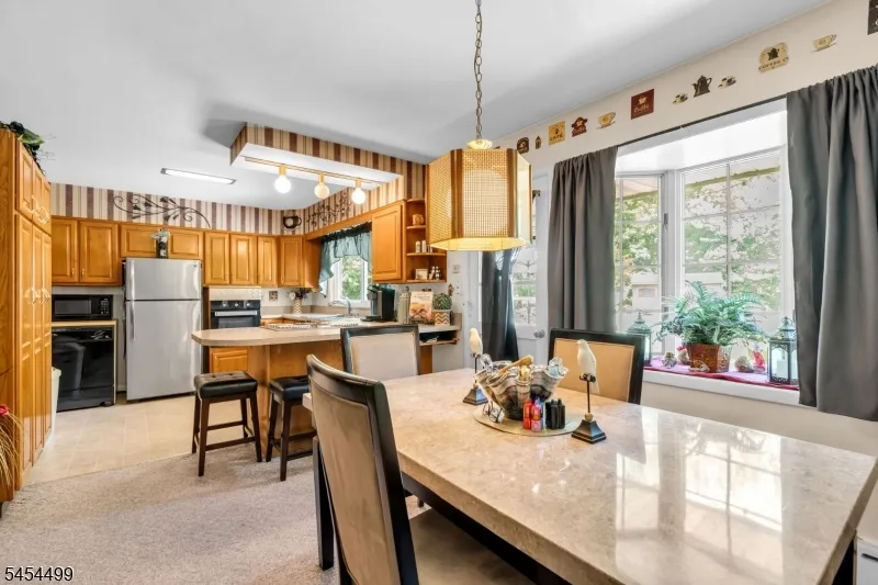 221 Ohio Ave Pohatcong, NJ 08865