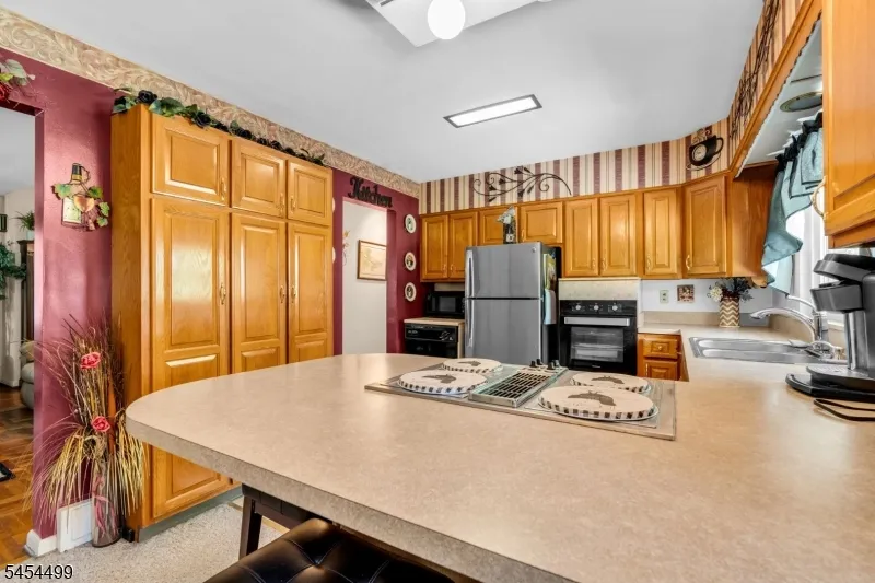 221 Ohio Ave Pohatcong, NJ 08865