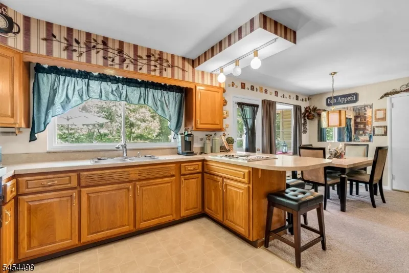 221 Ohio Ave Pohatcong, NJ 08865