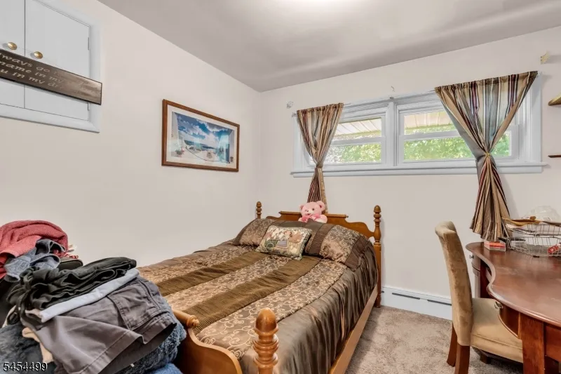 221 Ohio Ave Pohatcong, NJ 08865