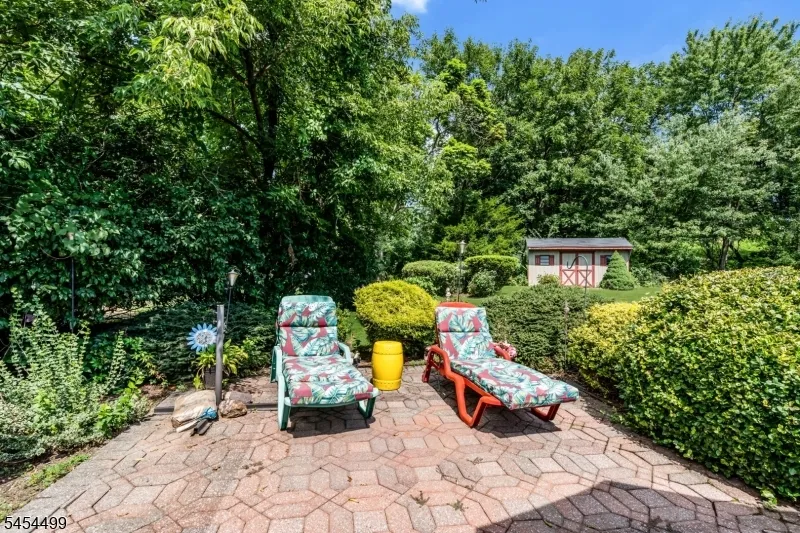 221 Ohio Ave Pohatcong, NJ 08865