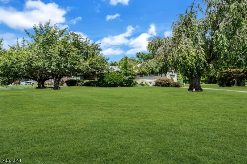 221 Ohio Ave Pohatcong, NJ 08865
