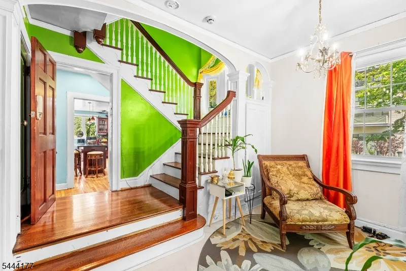 129 S Munn Ave East Orange City, NJ 07018
