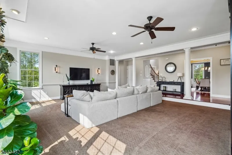 3 Balmoral Drive Alexandria, NJ 08867