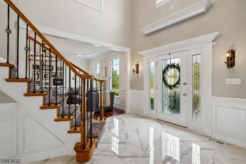 3 Balmoral Drive Alexandria, NJ 08867