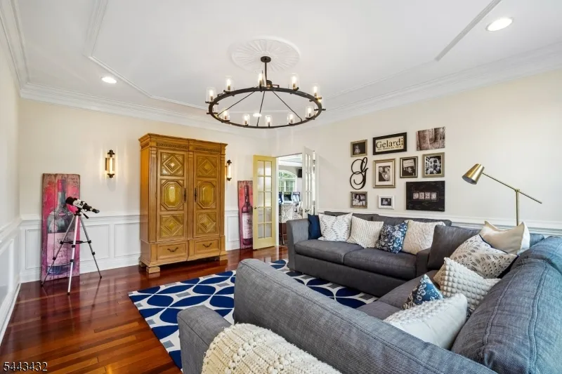 3 Balmoral Drive Alexandria, NJ 08867