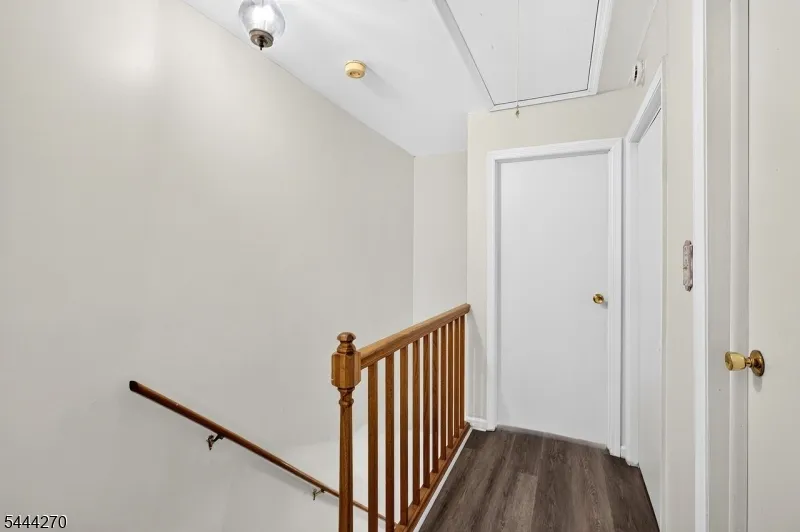 127 W End Ave Newton Town, NJ 07860